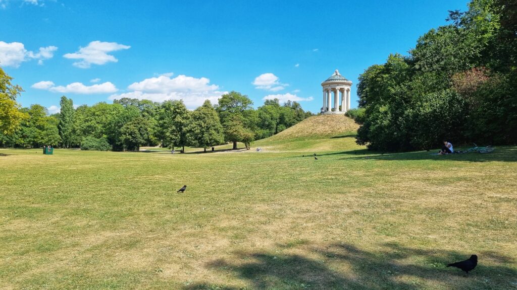 Monopteros Englischer garten; uitzichtpunt München; stadswandeling; stedentrip tips