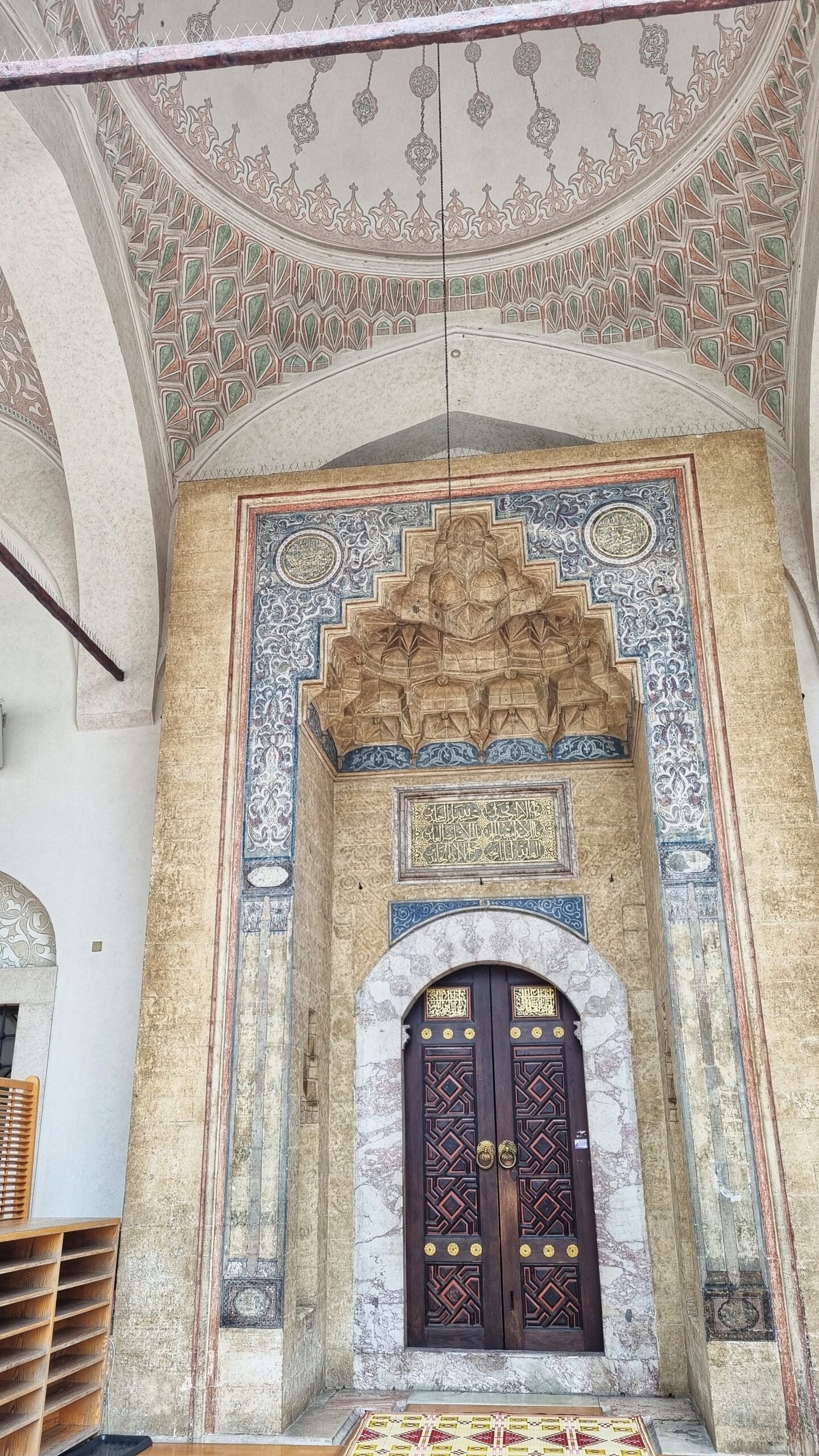 Doen in Sarajevo; stedentrip vol bezienswaardigheden, tips: Gazi Husrev Begmoskee