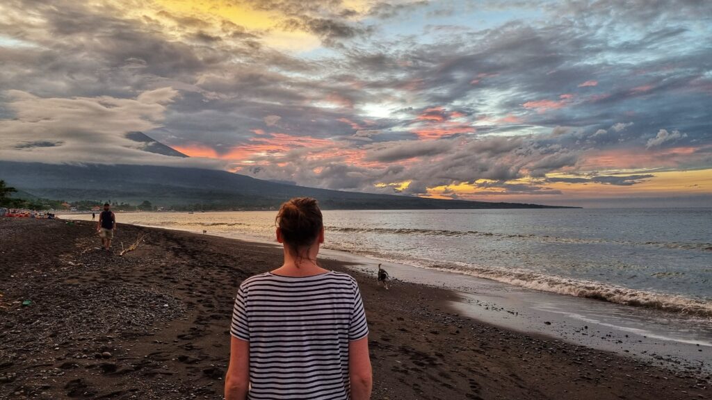 Zonsondergang Agung Amed Beach; doen in Amed Oost Bali tips