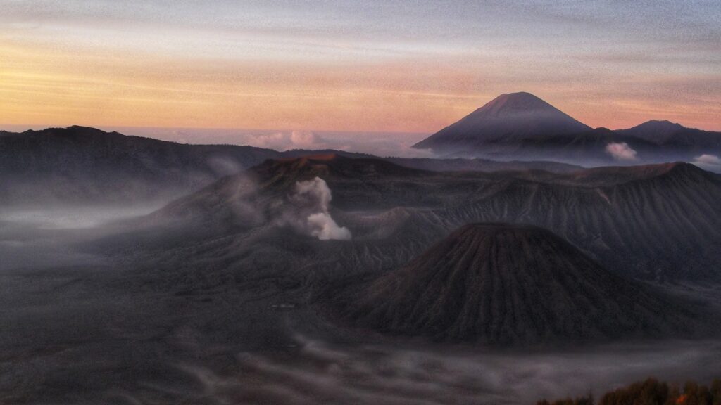 Bromo vulkaan zonsopgang; doen in Yogyakarta tips; rondreis reisroute Indonesie 3 weken