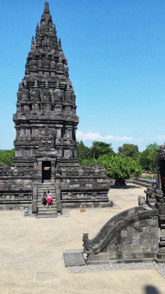 Prambanan tempel; doen in Yogyakarta tips; rondreis reisroute Indonesie 3 weken