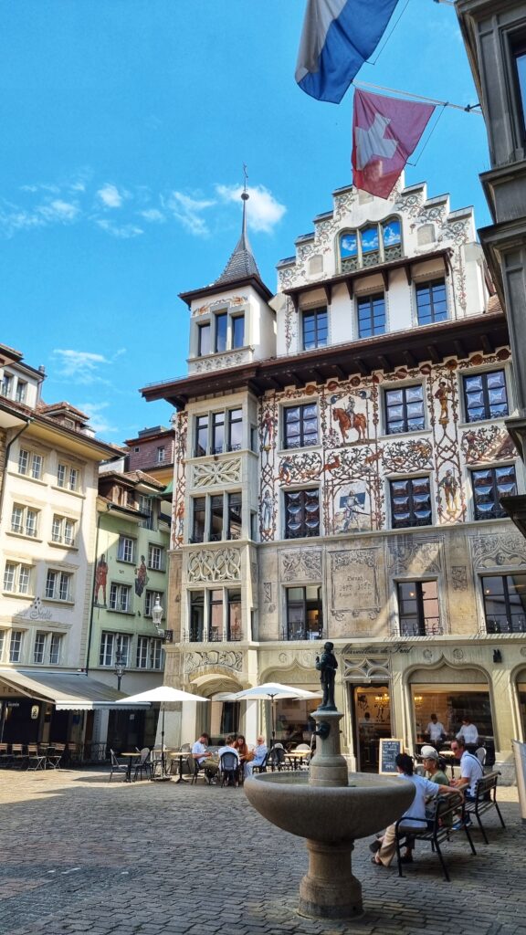 Hirschenplatz, Altstadt Luzern; tips wat te doen in Luzern, Zwitserland
