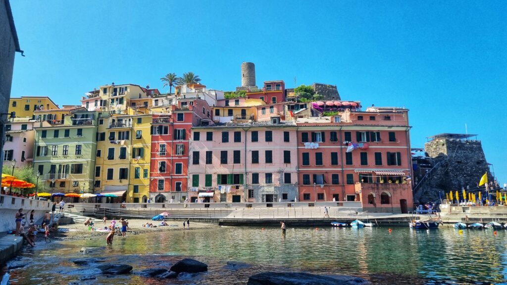 Vernazza, haven, strandje; tips voor jouw bezoek aan Cinque Terre
