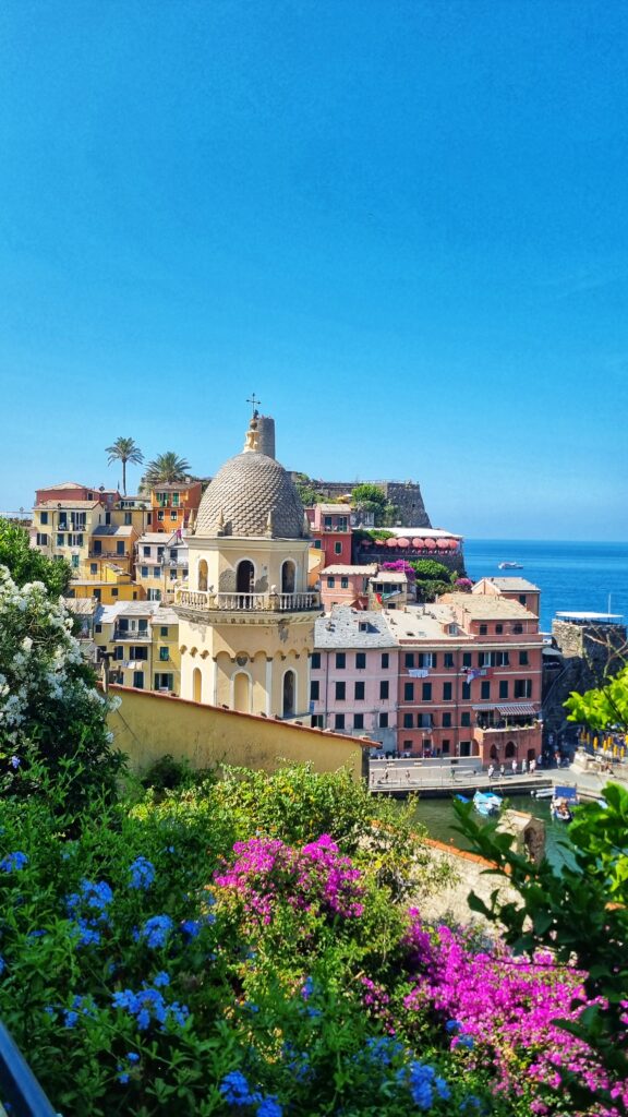 Vernazza, kerk, uitzichtpunt; tips voor jouw bezoek aan Cinque Terre