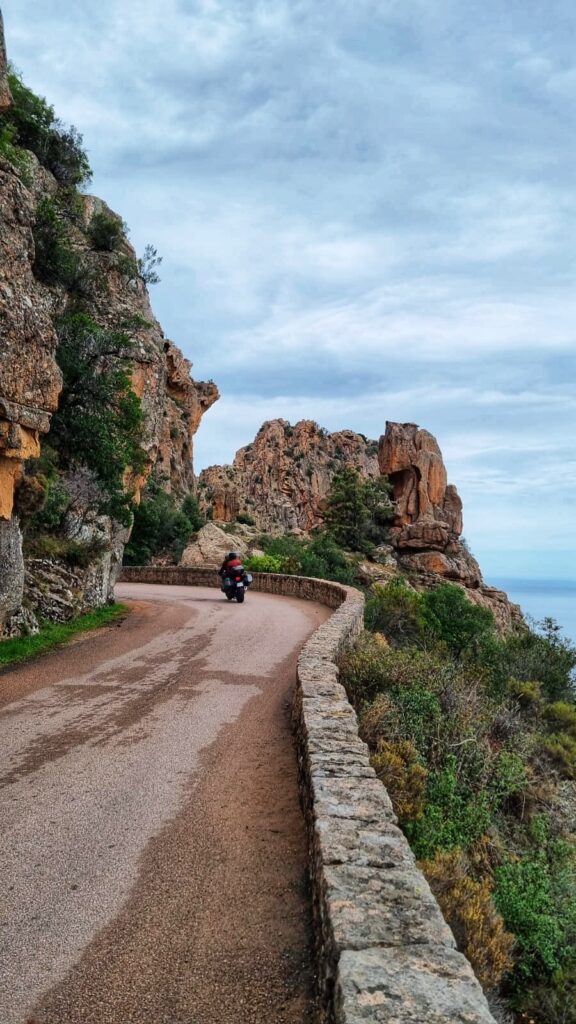 Calanques de Piana, hoogtepunt Corsica, mooiste autoroute (D81 Porto-Piana): tips westkust Corsica, mooiste autoroutes, uitzichtpunten, overnachten westen Corsica