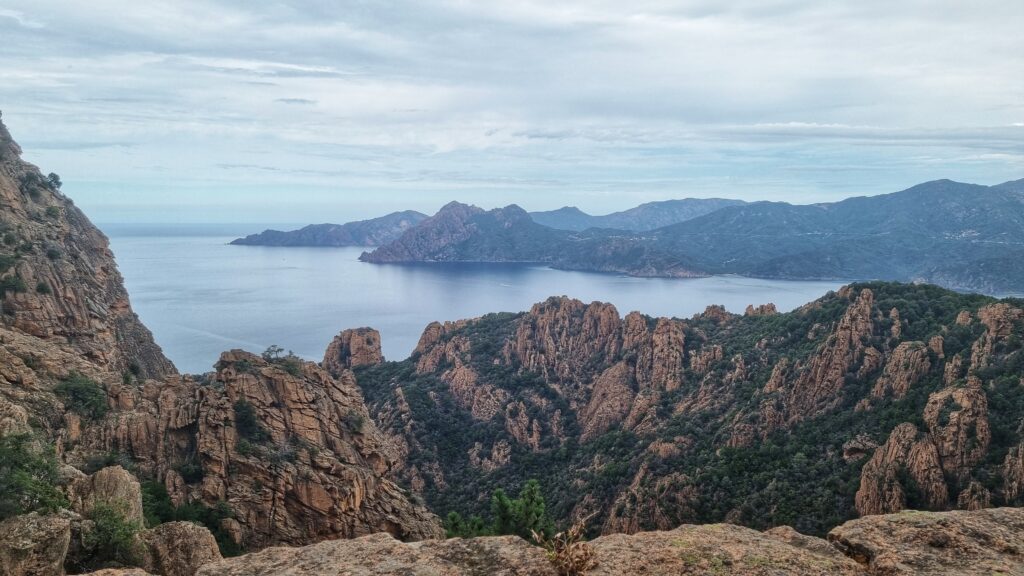 Calanques de Piana, hoogtepunt Corsica, mooiste autoroute (D81 Porto-Piana): tips westkust Corsica, mooiste autoroutes, uitzichtpunten, overnachten westen Corsica