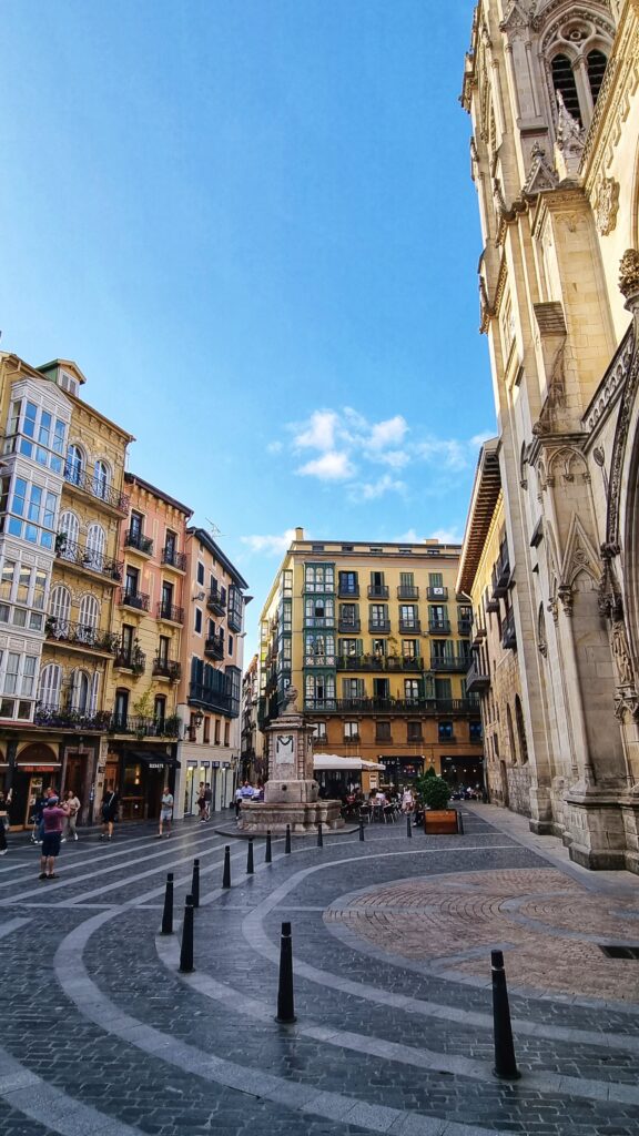 Plein Casco Viejo, stadswandeling; doen in Bilbao, Baskenland, Spanje, bezienswaardigheden en tips