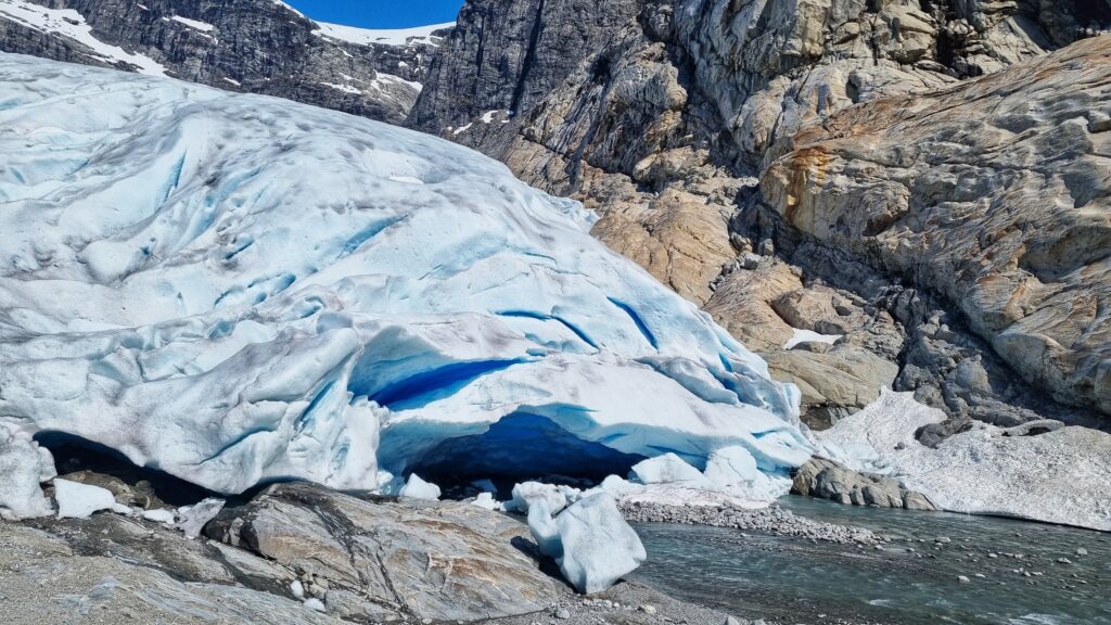 Gletsjermond, Nigardsbreen gletsjer wandeling, Jostedalsbreen national park, één van de mooiste plekken van Noorwegen