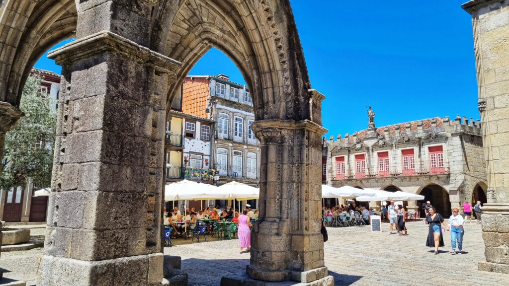 Lunchen in Guimaraes noorden Portugal; tip voor de mooiste plekken Galicië Spanje
