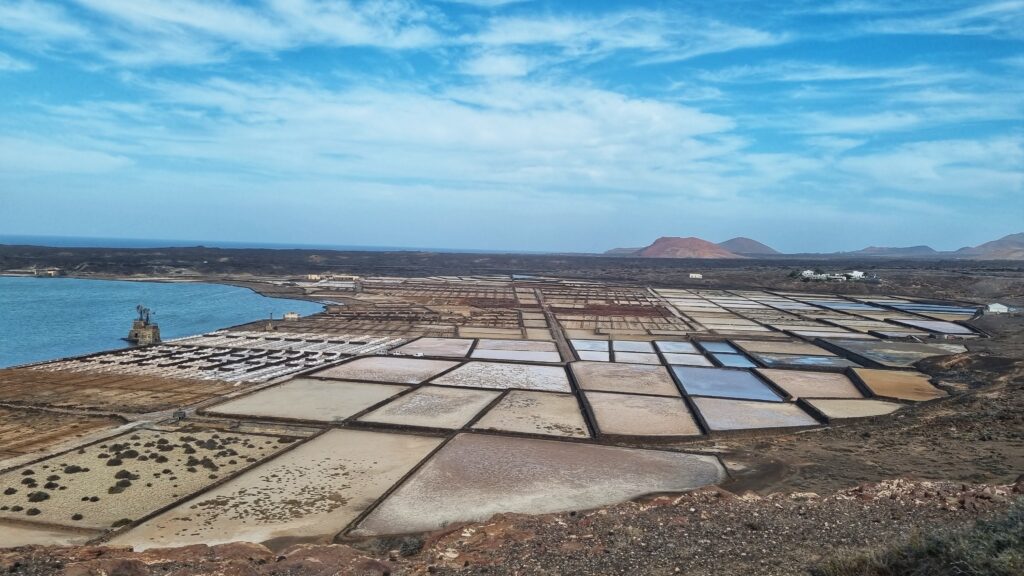 Zoutvlakte Las Salinas de Janubio; wat te doen op je Lanzarote vakantie: tips, bezienswaardigheden, mooiste plekken