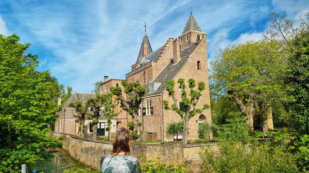 Slot Haamstede in Burgh-Haamstede, tip wat te doen op Schouwen-Duiveland (Zeeland)