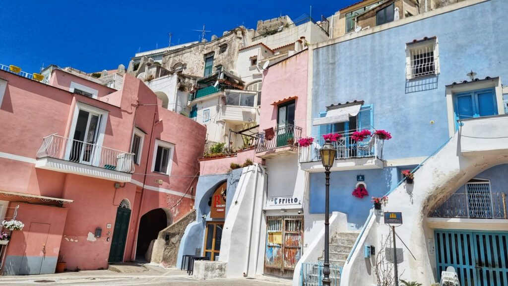 Marina di Corricella; Wat te doen in Procida tips, dagtrip vanuit Napels