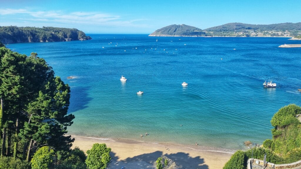 Strand van Viveiro; tip voor de mooiste plekken Galicië (roadtrip Noord-Spanje)