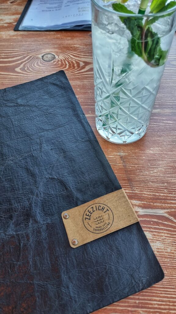 Grand Café Restaurant Zeezicht, West-Terschelling; leuke tips wat te doen op Terschelling