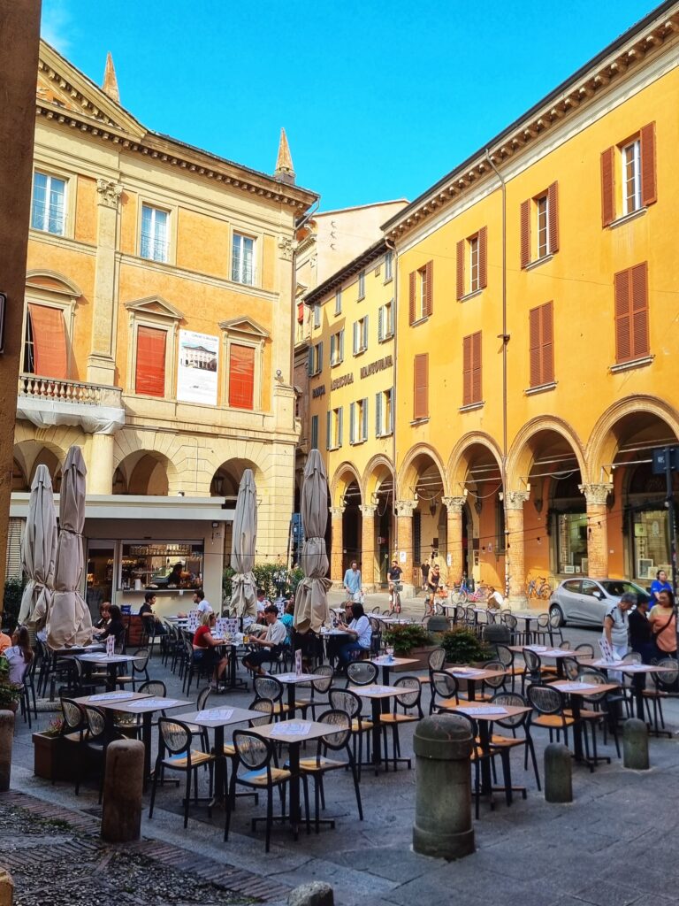Piazza; tips wat te doen in Bologna, Italië