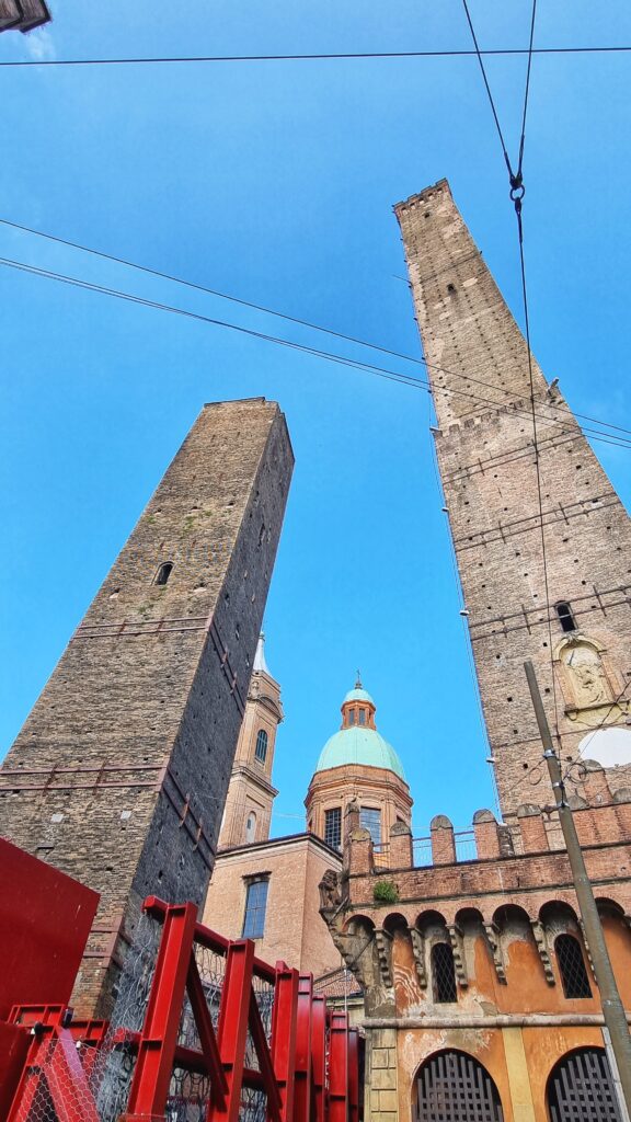 Two Towers; tips wat te doen in Bologna, Italië